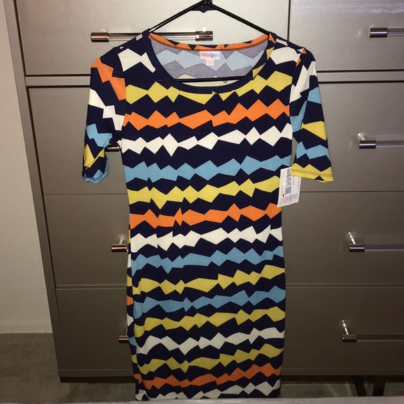 LuLaRoe Dresses & Skirts - NWT LuLaRoe Julia XXS